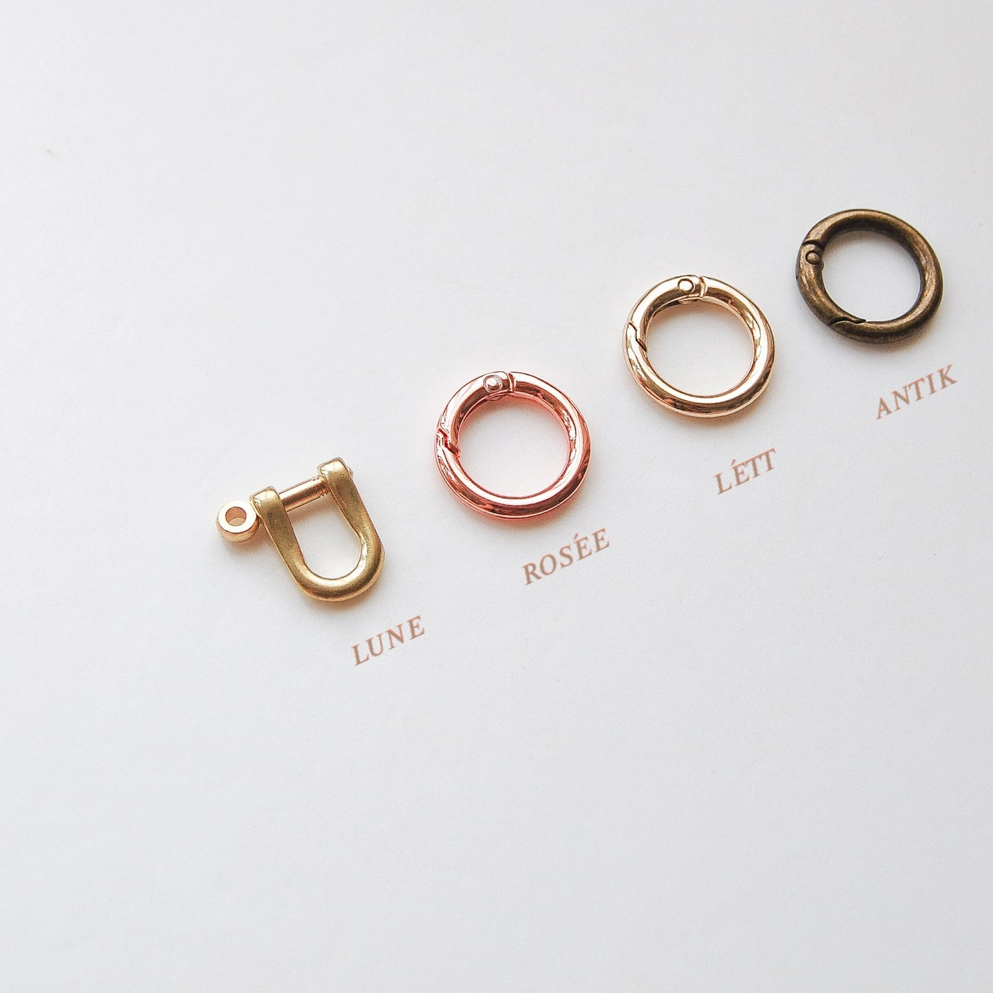 MAMORI // pet tag