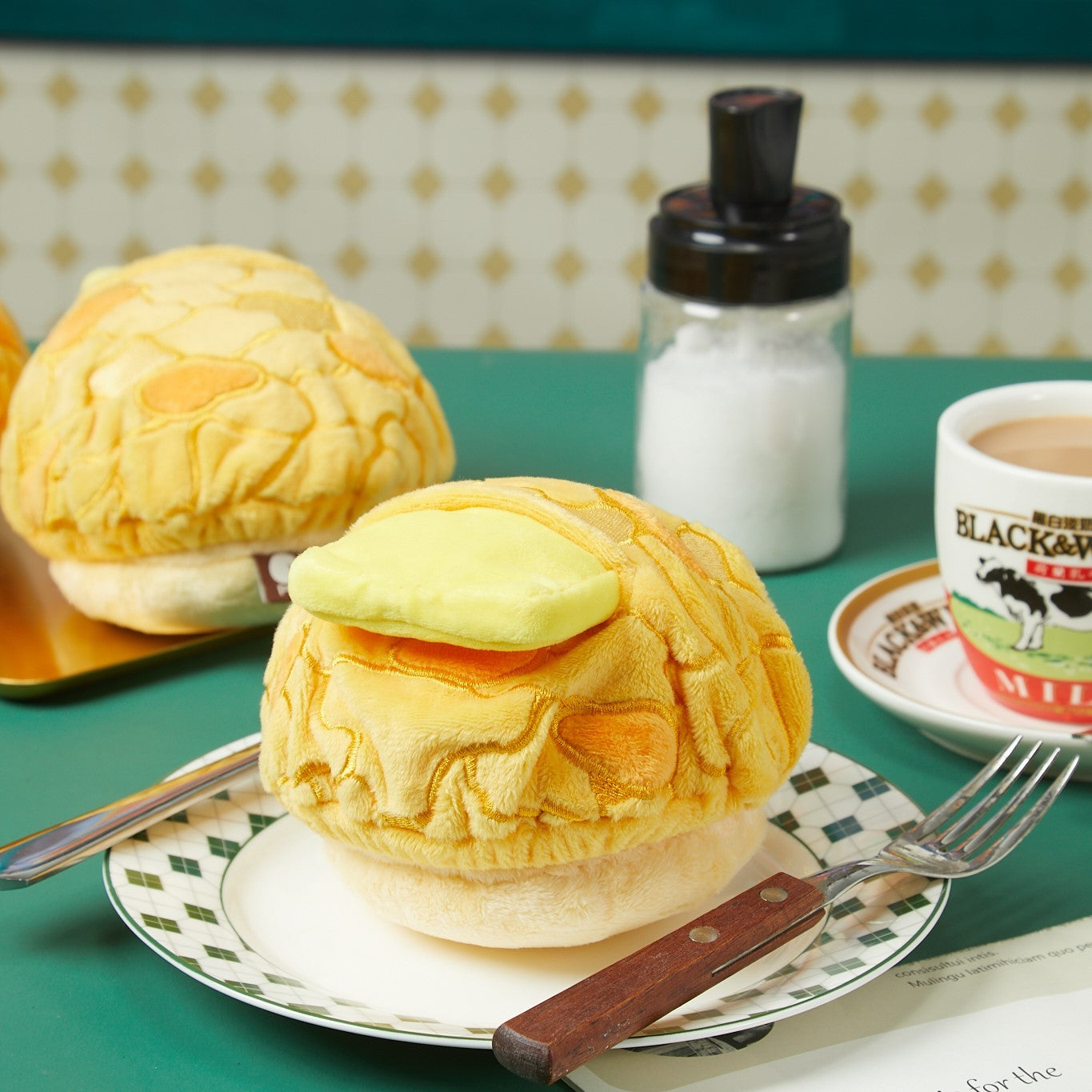 PINEAPPLE BUN SET // snuffle toy