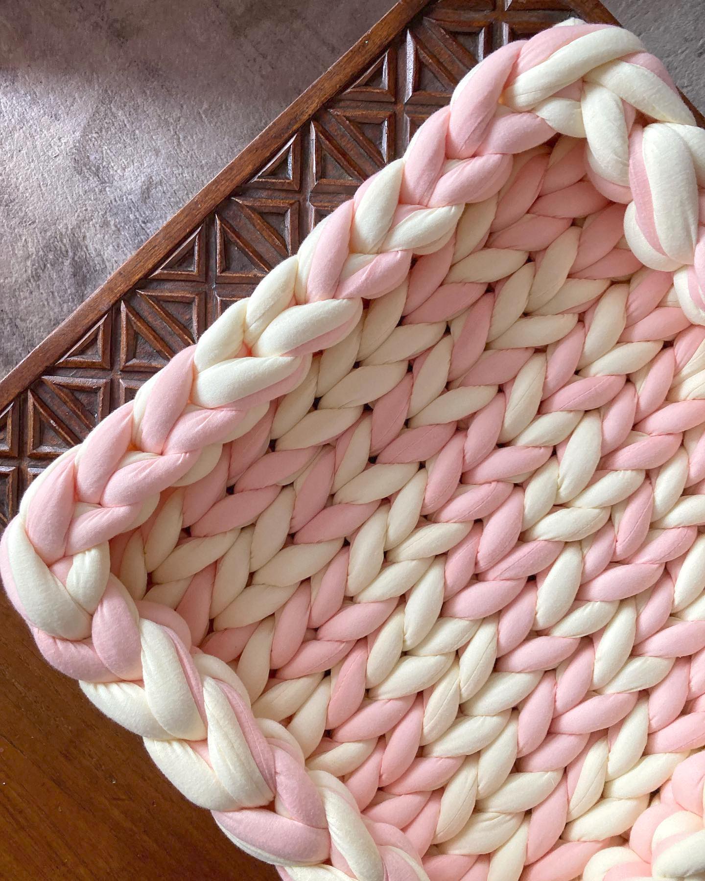 Toastbox // cotton pet bed