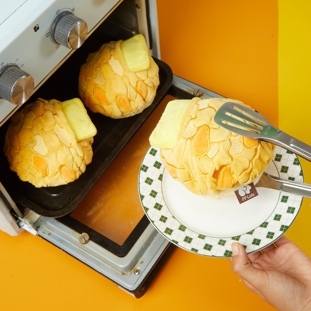PINEAPPLE BUN SET // snuffle toy