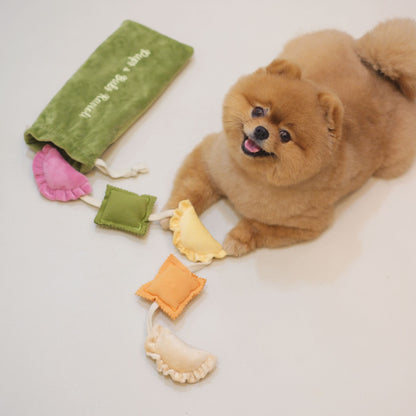 RAVIOLI // nosework toy