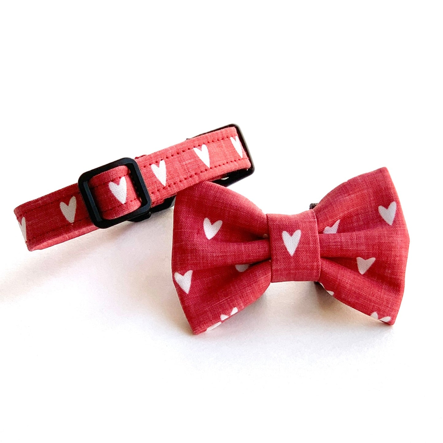 MILLIE HEARTS // collar