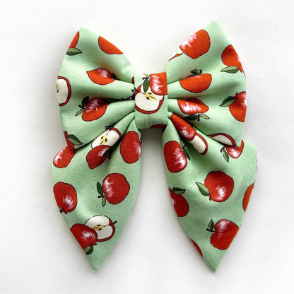 AN APPLE A DAY // bow