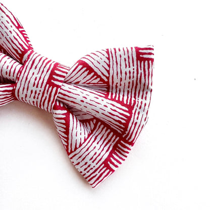 BARN RED // bow