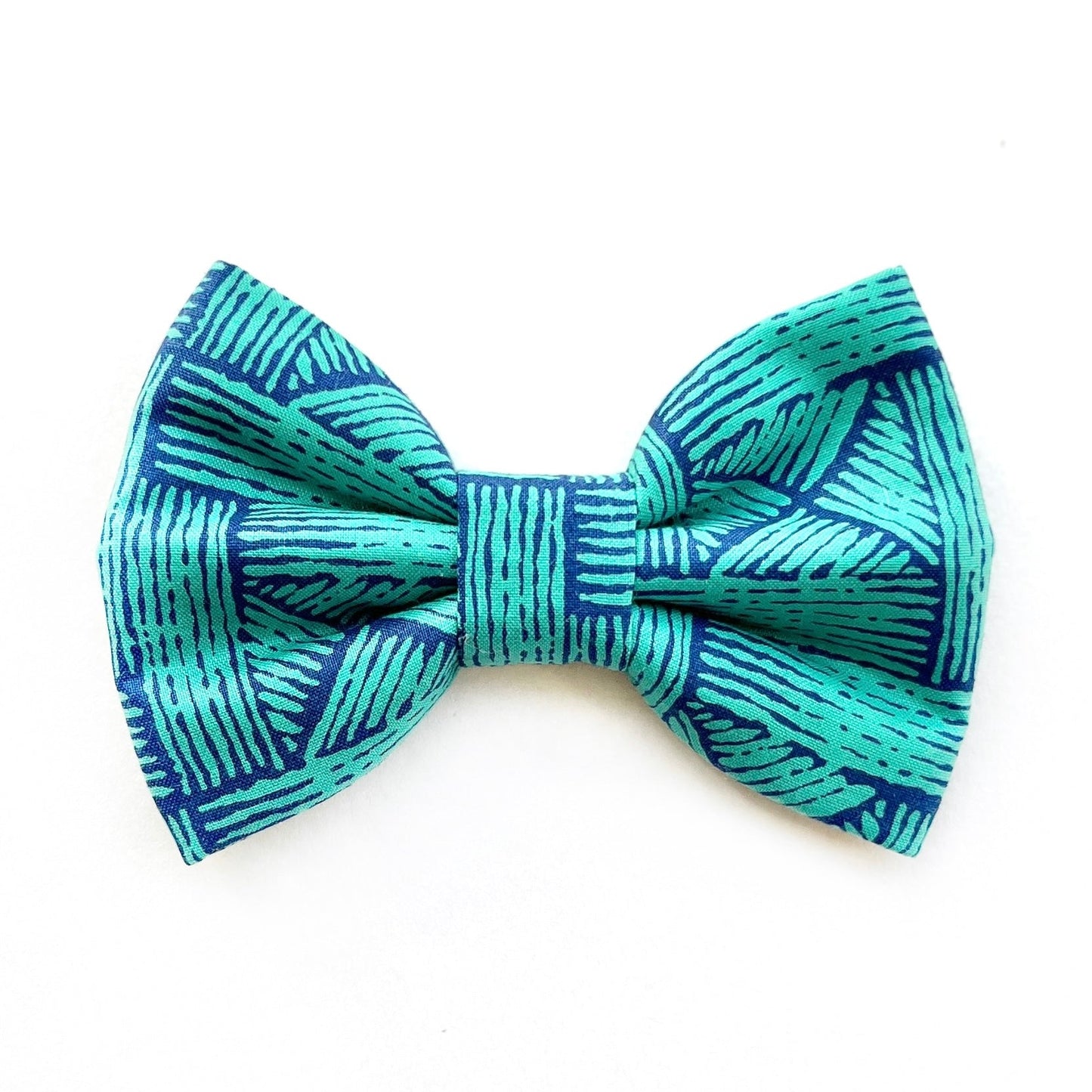 BARN GREEN // bow