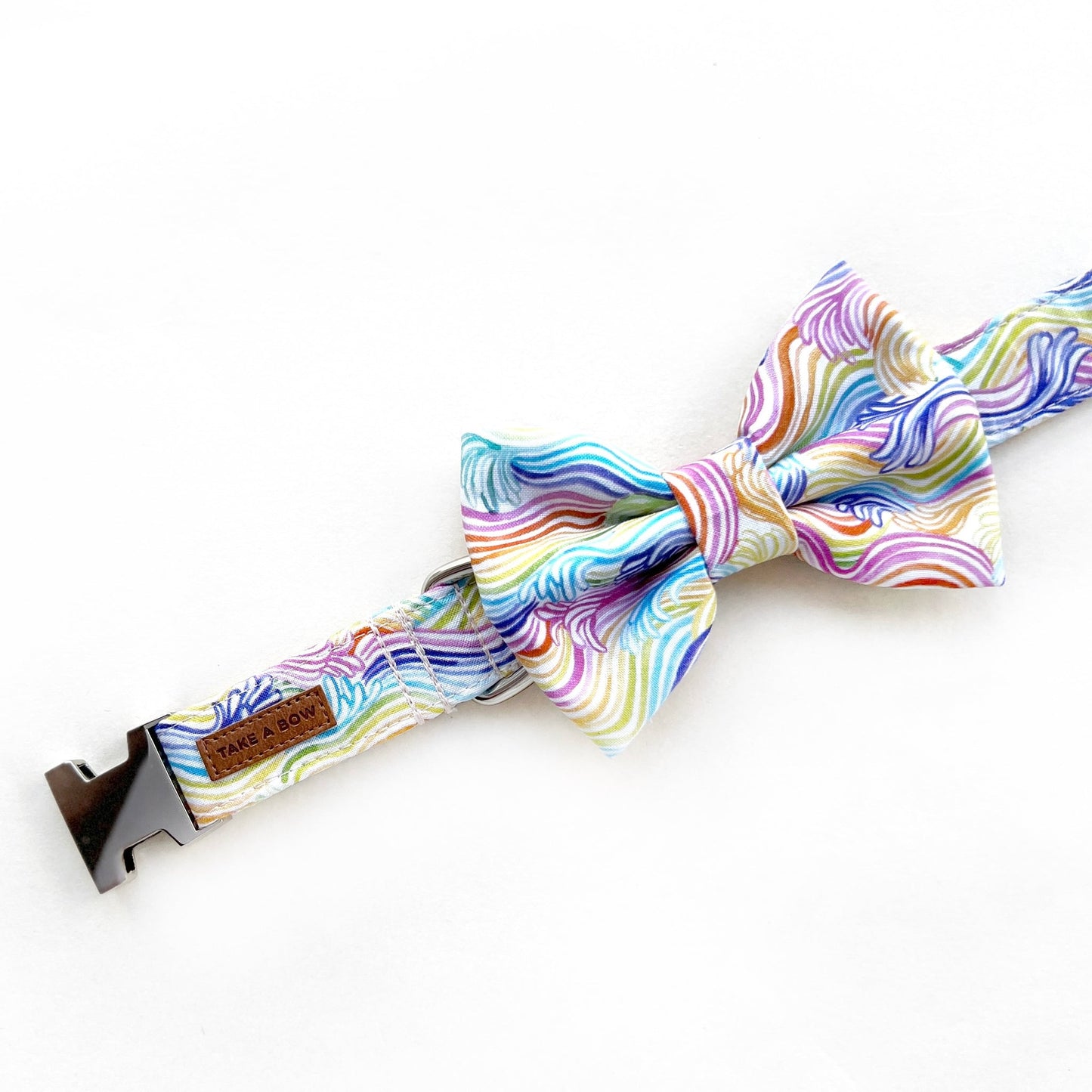 RAINBOW WAVES // collar