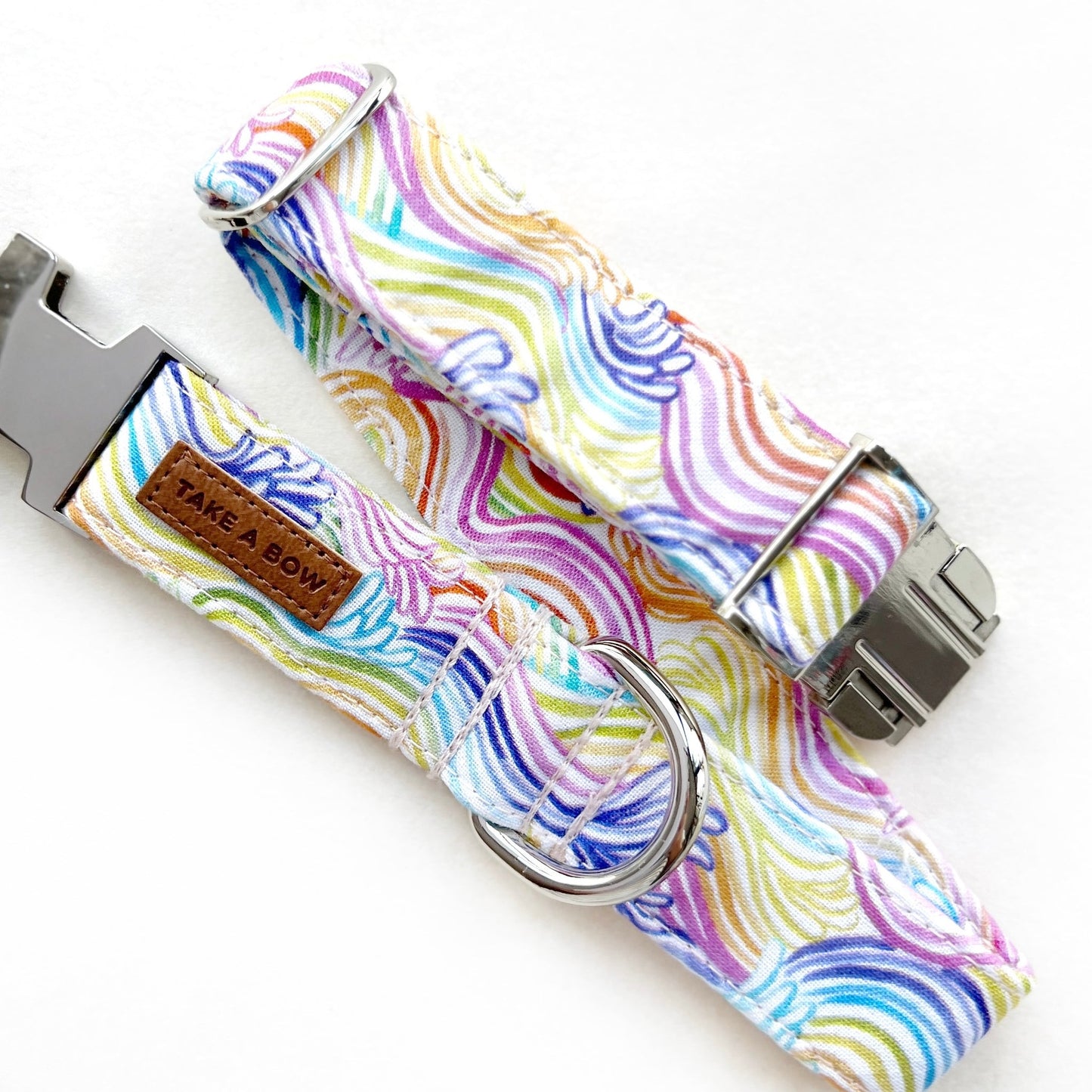 RAINBOW WAVES // collar