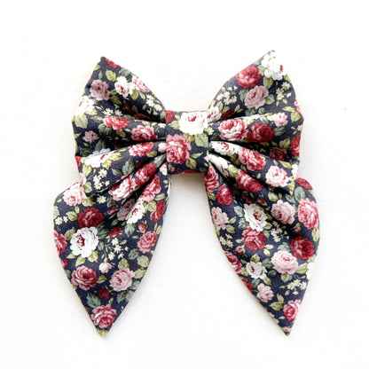 GRANDMA'S SOFA // bow