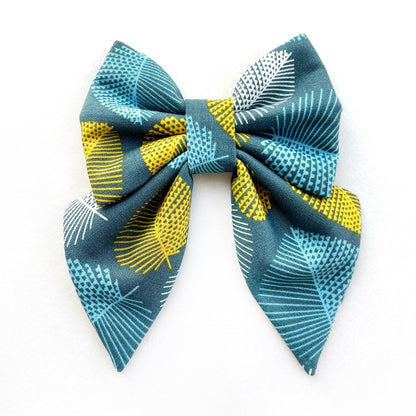 THE LAWN // bow