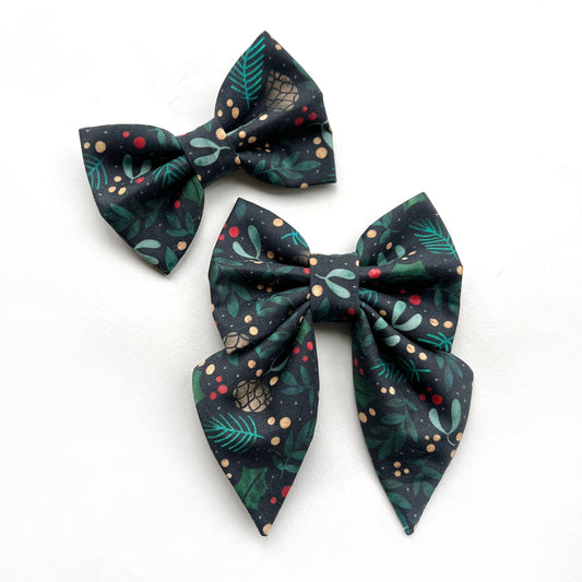 PINECONE // bow