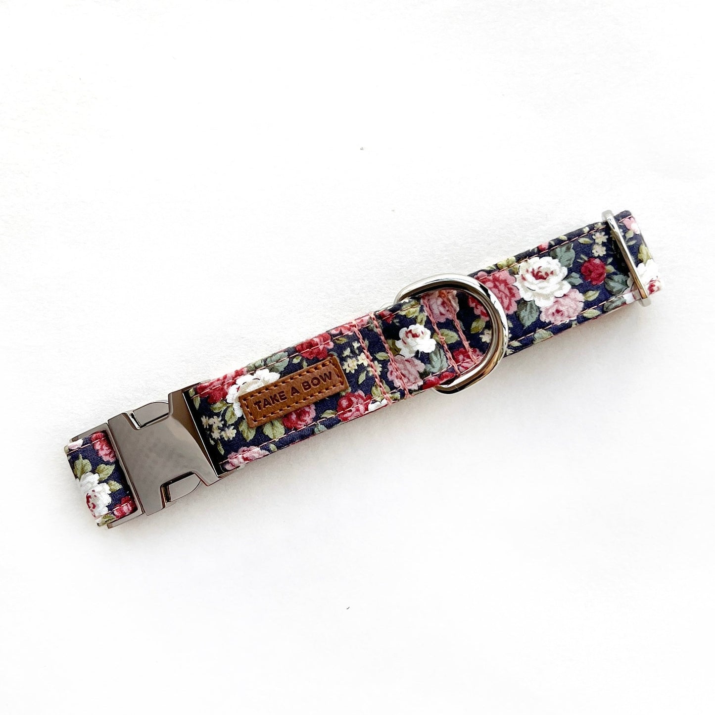 GRANDMA'S SOFA // collar