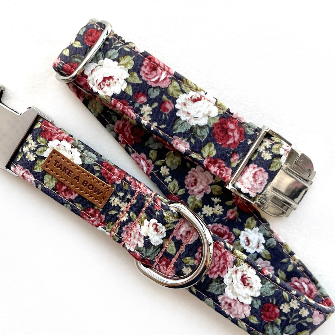 GRANDMA'S SOFA // collar