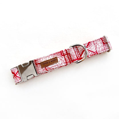 BARN RED // collar