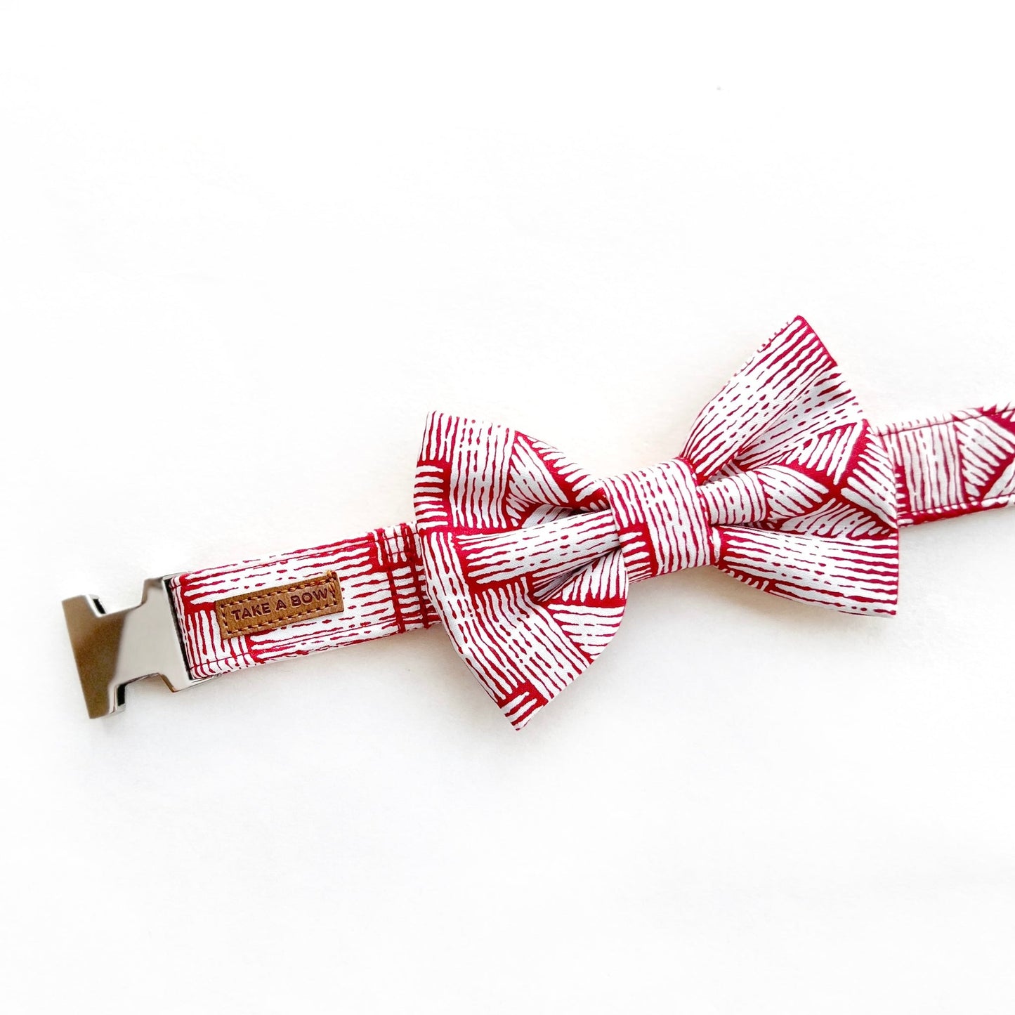 BARN RED // collar