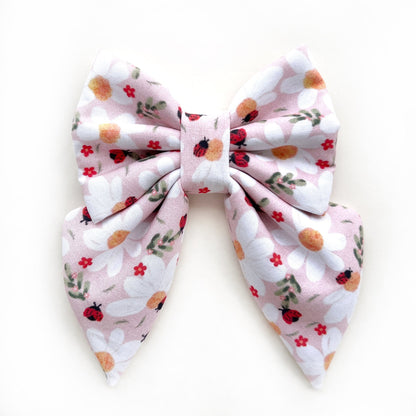LADYBIRD & DAISY // bow