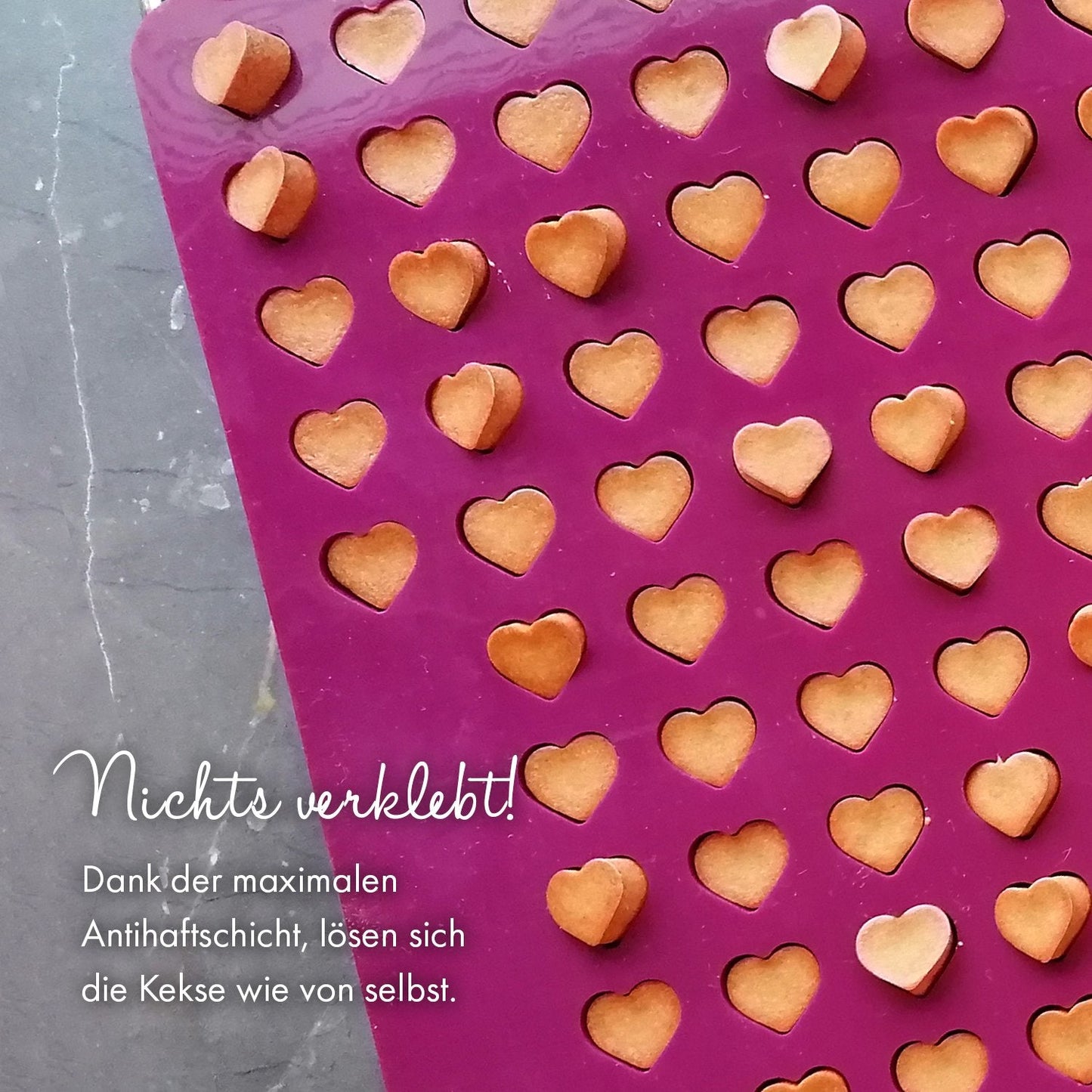 MINI HEART // baking mat