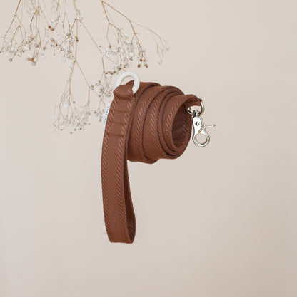 RA // regular leash