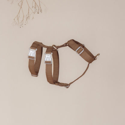XII // plain escape-resistant harness